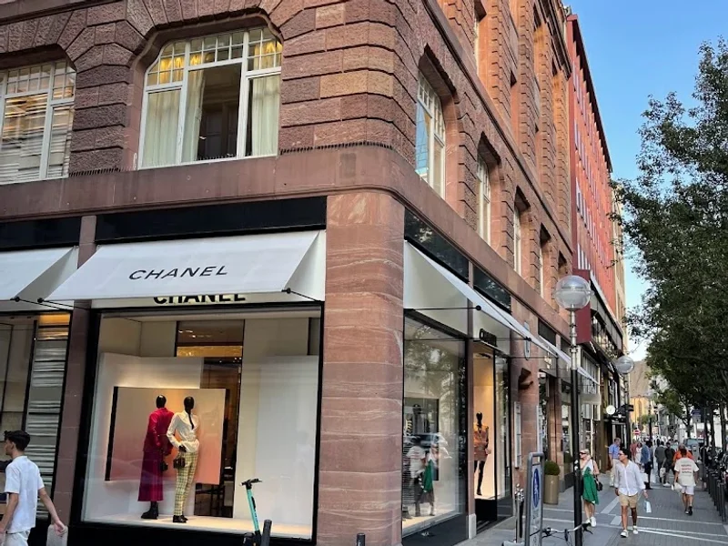CHANEL BOUTIQUE FRANKFURT