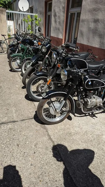 Ulis Motorradladen GmbH