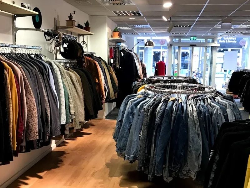 Think Twice Vintage Second Hand