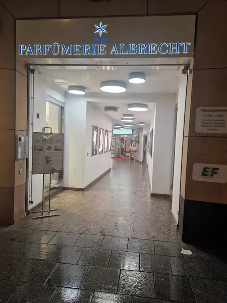 Parfümerie - Kosmetikinstitut Albrecht