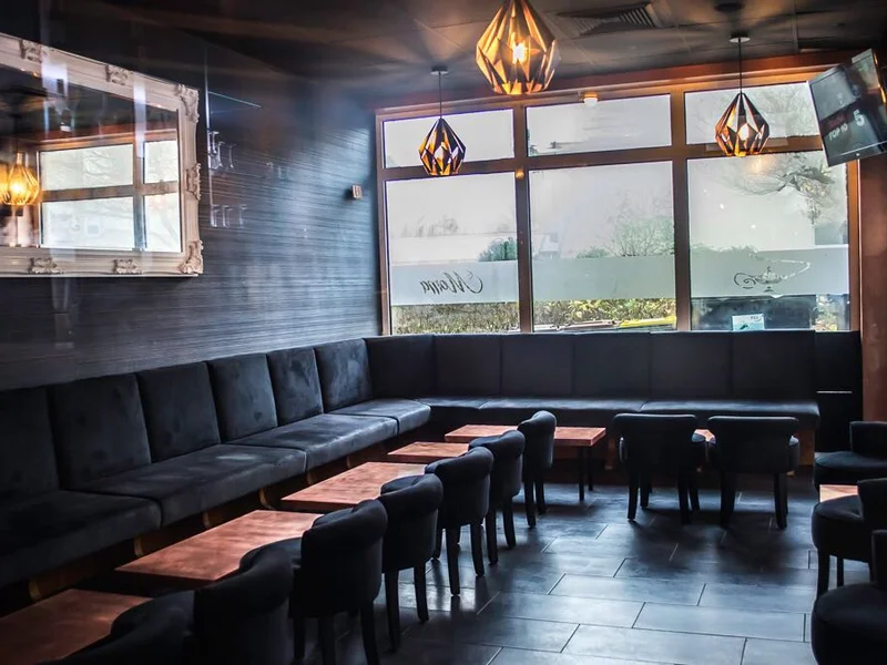 Moma Bar, Café & Shisha Lounge