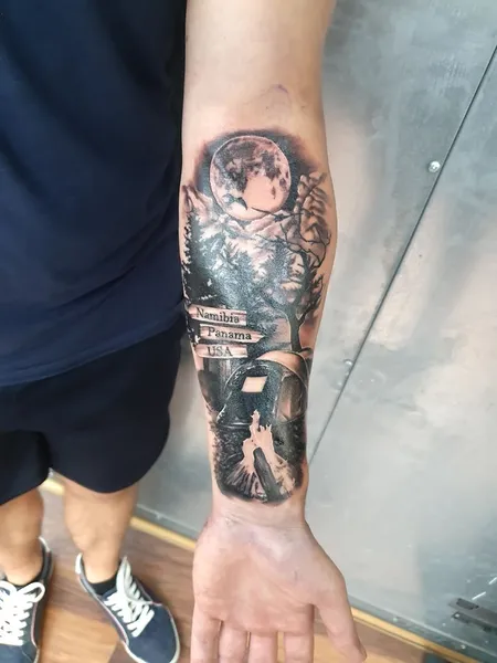 Reinkarnation Tattoos & Piercings
