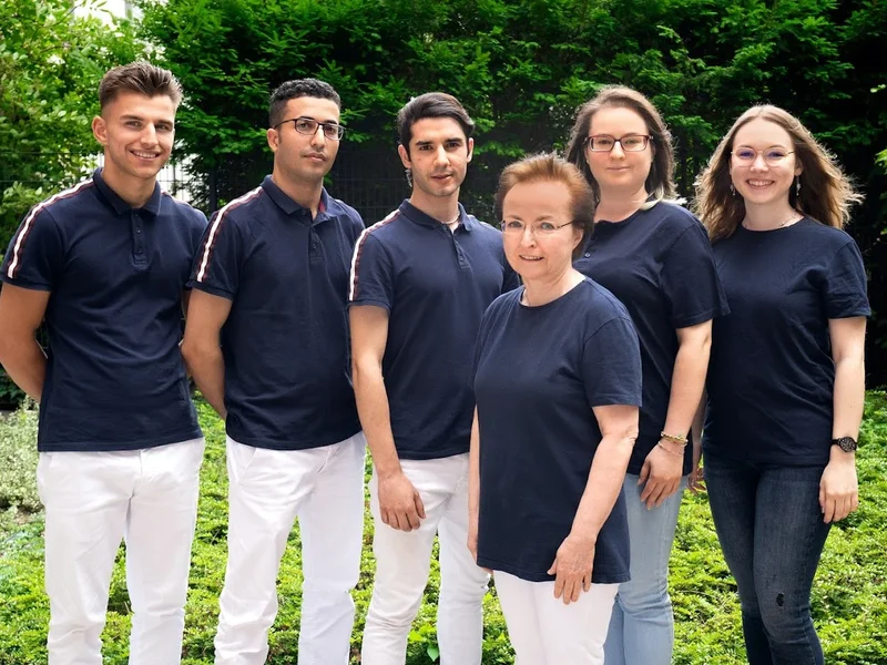Dr. medic. stom. Anca Petre-Veropol