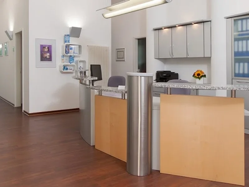 Zahnärzte City West