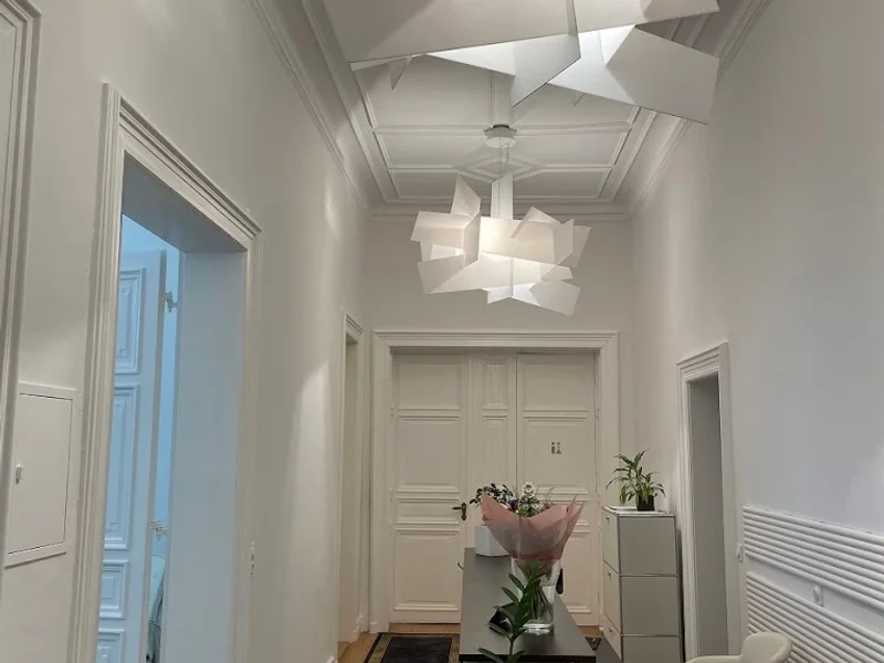 Dr. med. Arna Shab, private Hautarztpraxis mit den Tätigkeitsfeldern Lasermedizin, Ästhetik und ambulante Operationen