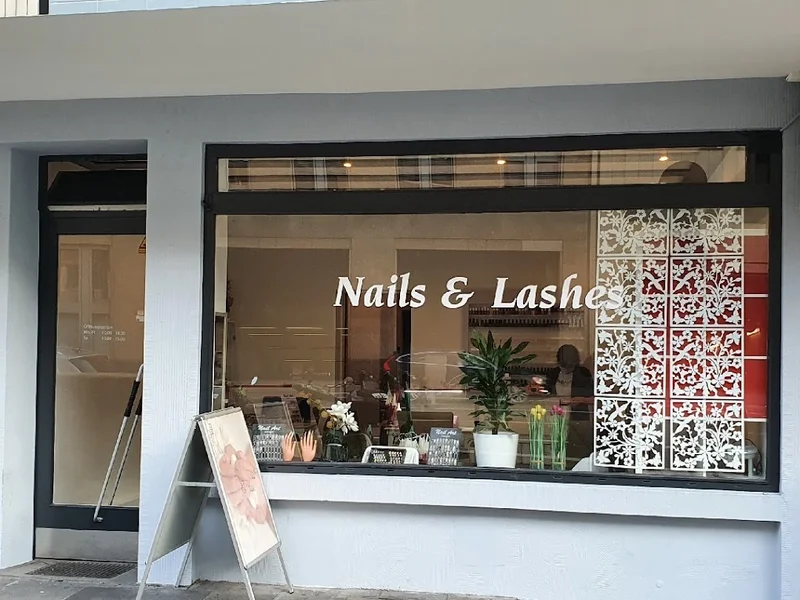 Nails & Lashes - Köln