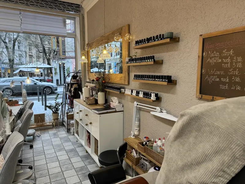 Anna's Nagelstudio Nails&Lashes / Frankfurt am Main