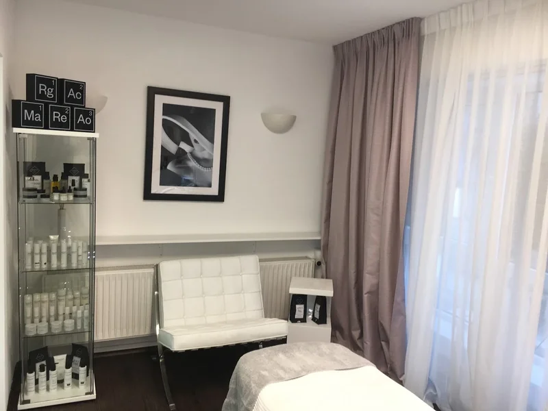 Demoiselle Cosmetics