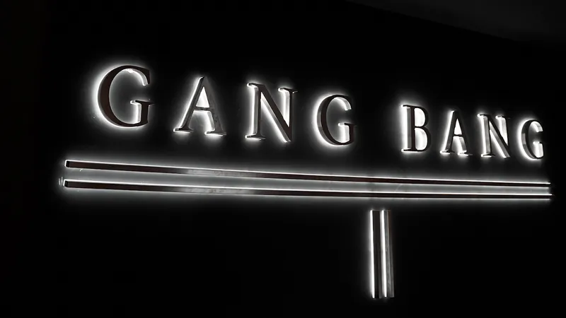 GANG BANG FRANKFURT