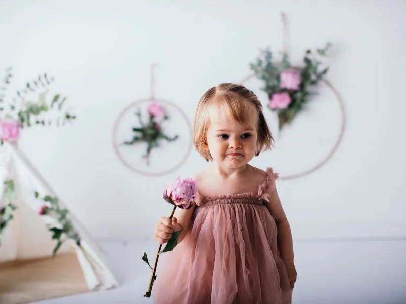 Babyfotograf Frankfurt. Feine Familienfotografie Lieblingsmensch: Babybauch und Newborn Fotos