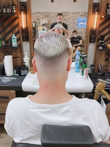 Friends Barberclub Ihr Friseur in Köln Altstadt-Süd