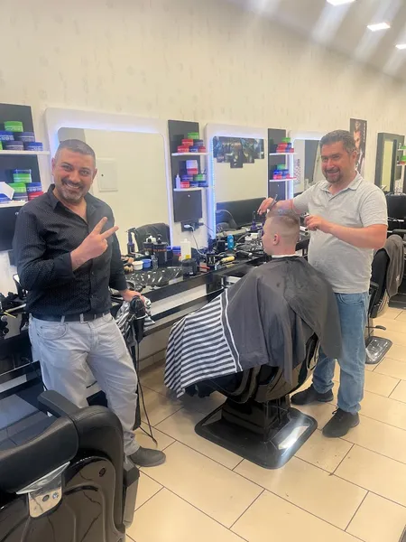 REŞİT BARBER SHOP