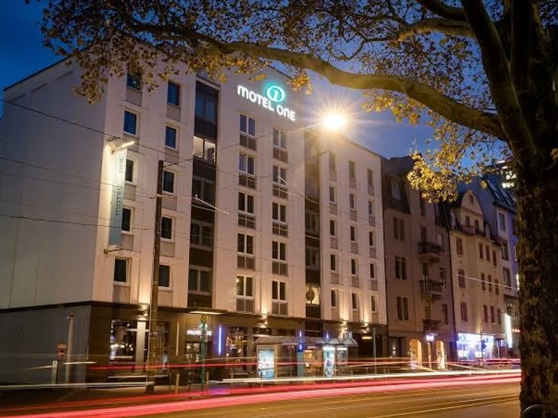 Hotel Motel One Frankfurt-East Side
