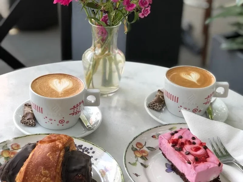 Jennerit Café & Bar