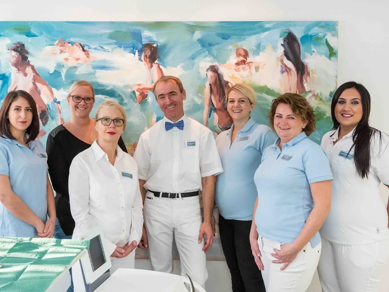 Zahnarzt Dr. Georg Arnoldy