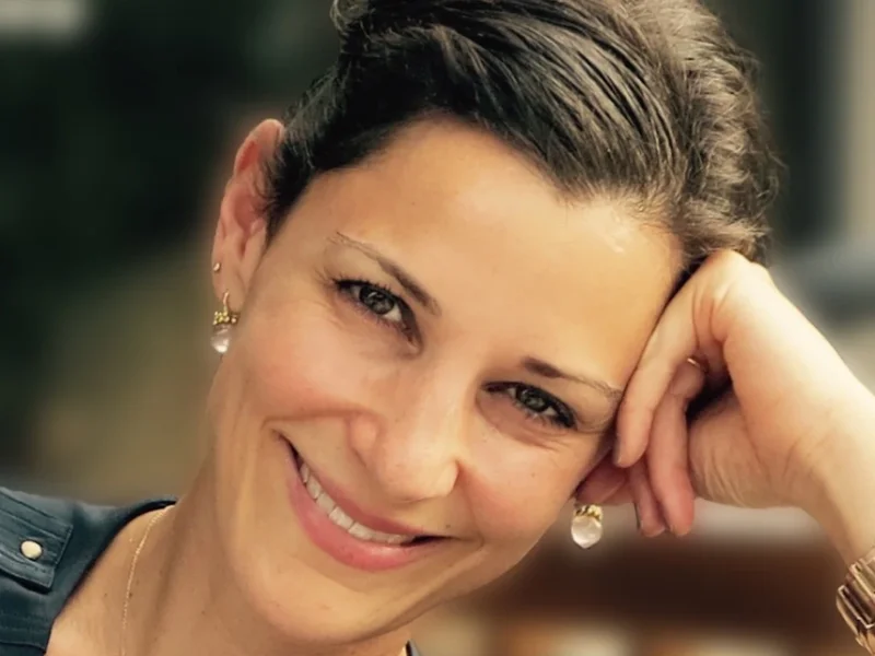 Dr. med. dent. Anne Karl - Biologische Zahnmedizin | Zahnarzt Köln