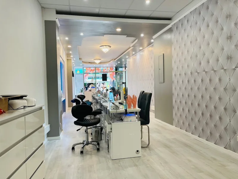 Diamond Nails Nagelstudio Köln