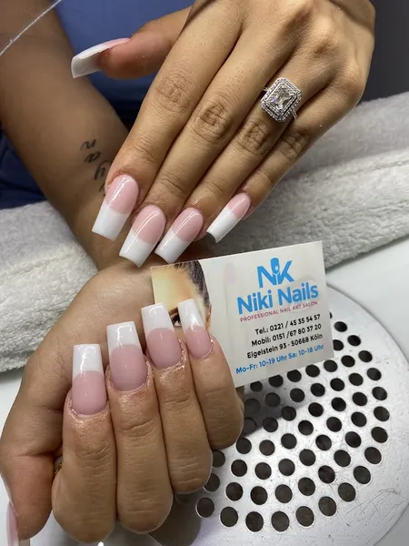 Niki Nails Nagelstudio - Köln