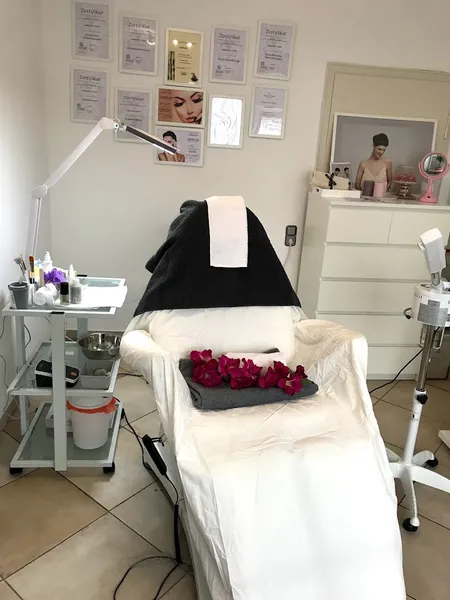 Alexandra Keller Ästhetische & Apparative Kosmetologie