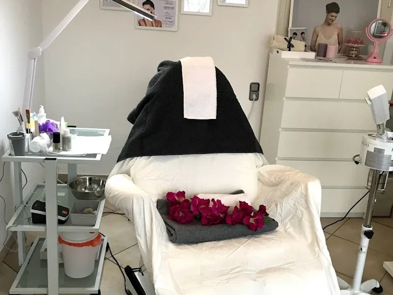 Alexandra Keller Ästhetische & Apparative Kosmetologie