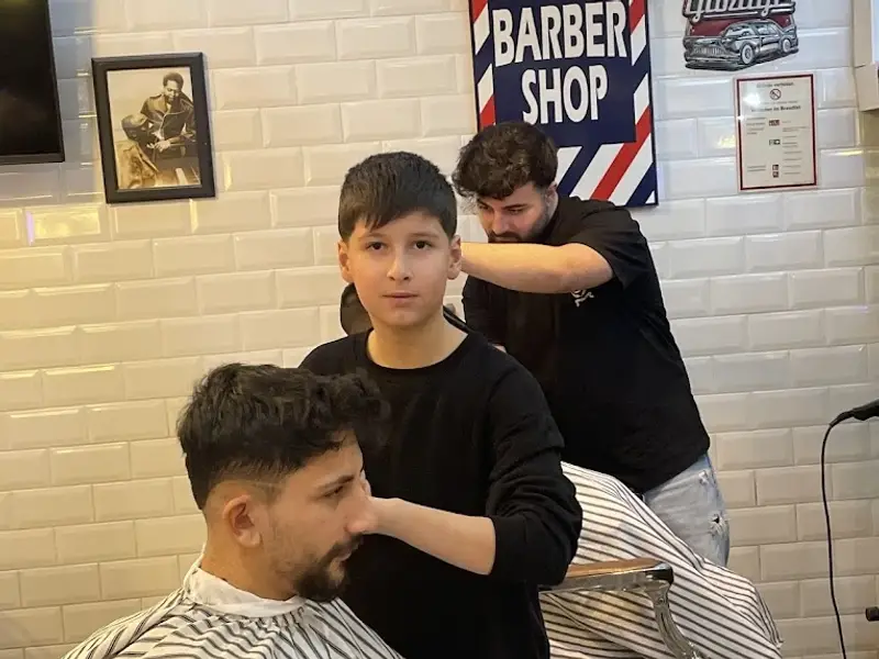 Barber Shop Just Men