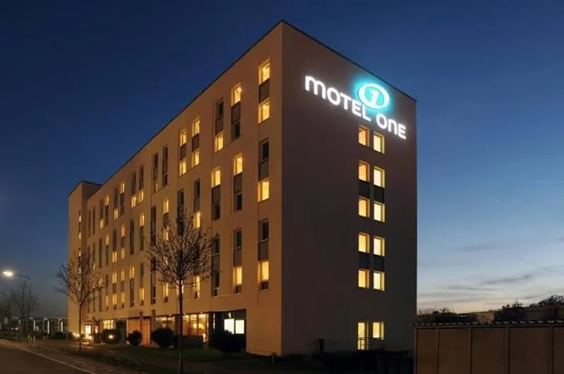 Hotel Motel One Frankfurt-Airport