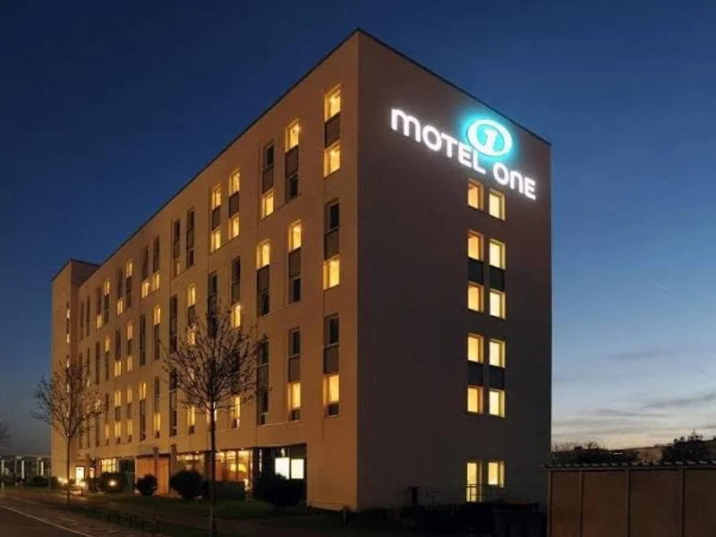 Hotel Motel One Frankfurt-Airport