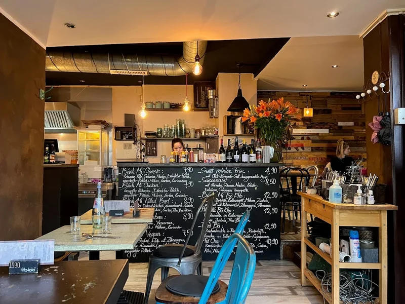 1980 – Cafe und Bánh Mì Köln