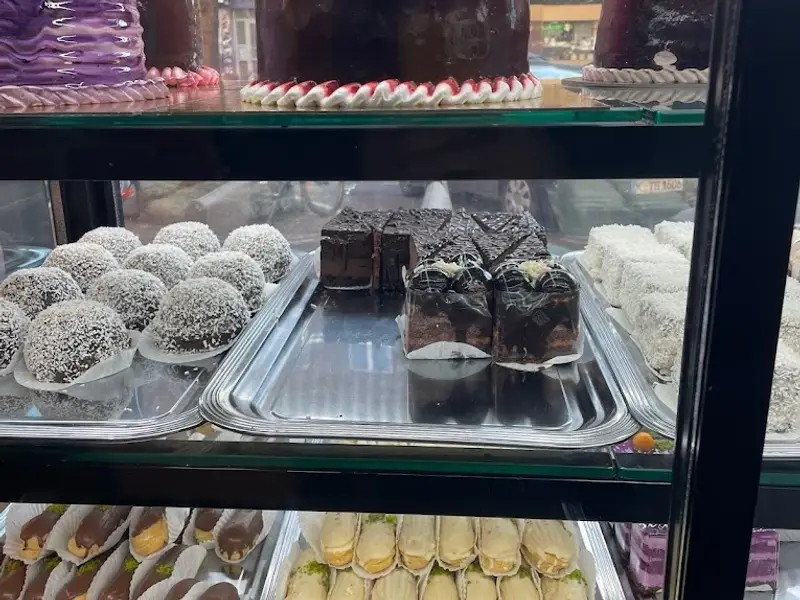 Petek Pastanesi Kalk