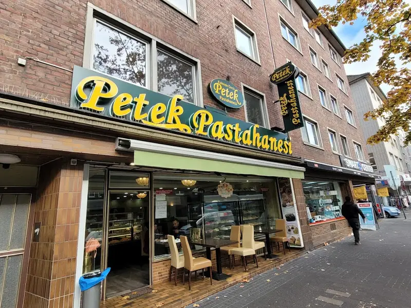 Petek Pastanesi Kalk