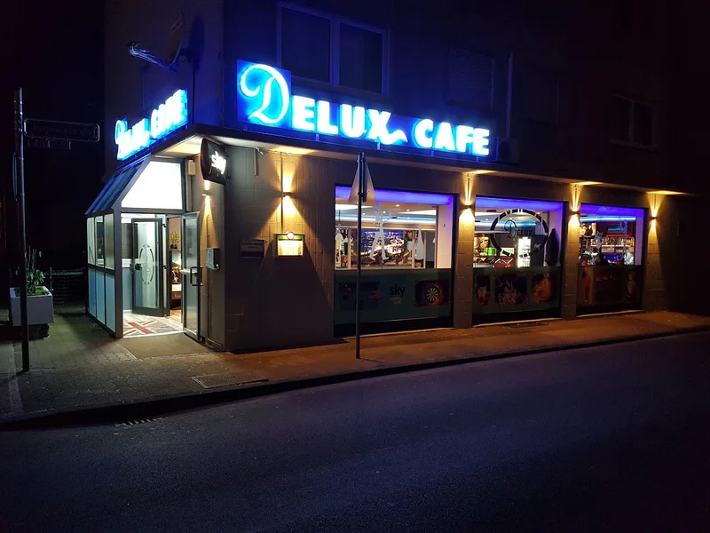 Cafe Deluxe