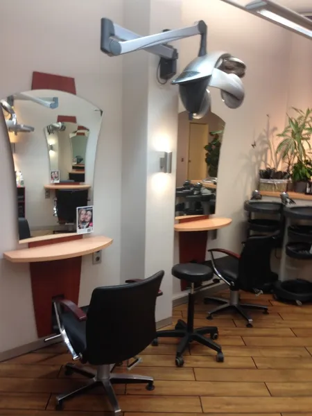 Friseurteam Knop & Partner UG (haftungsbeschränkt)