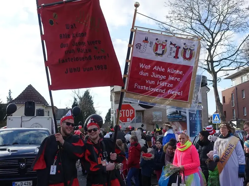 J'UHU vun 1988 us Dellbröck