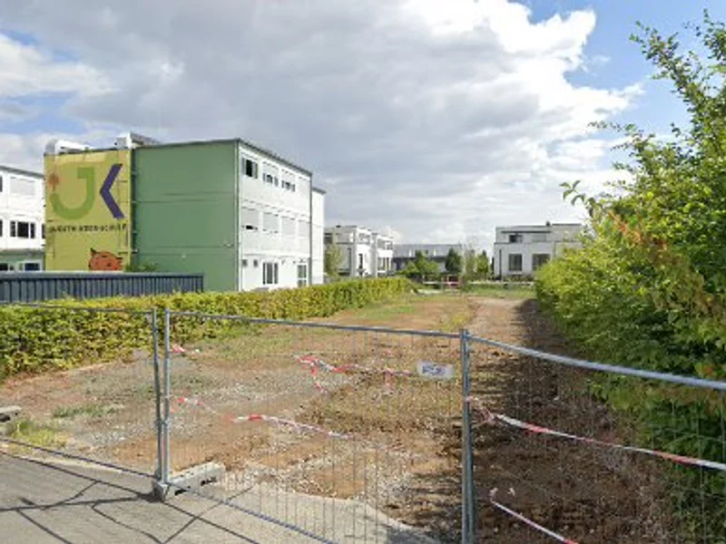 "Balancier-Spielplatz" oder "Schlangen-Spielplatz"
