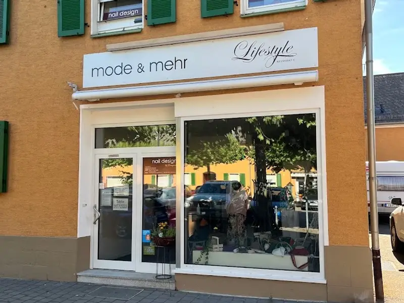 Lifestyle Neumarkt 6