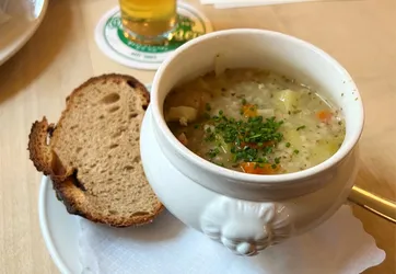 Liste 6 suppe in Altstadt-Nord Köln⁠