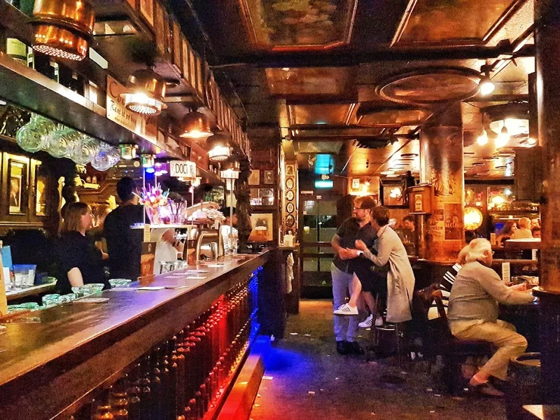 Papa Joe's Biersalon Klimperkasten