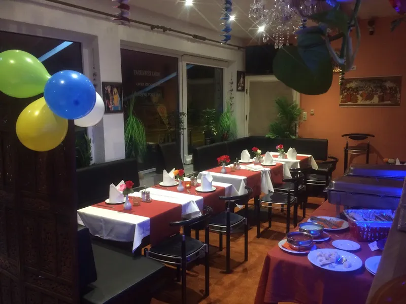 Lumbini Tandoori King - Indian and Nepalese Restaurant