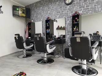 Liste 8 friseure in Dornbusch Frankfurt am Main