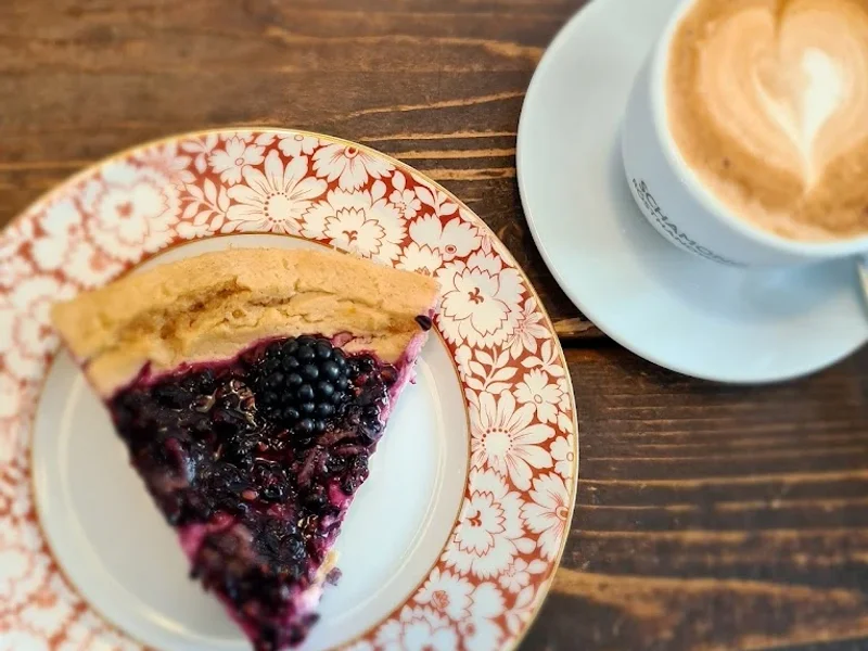 little green kitchen | Gereonsviertel