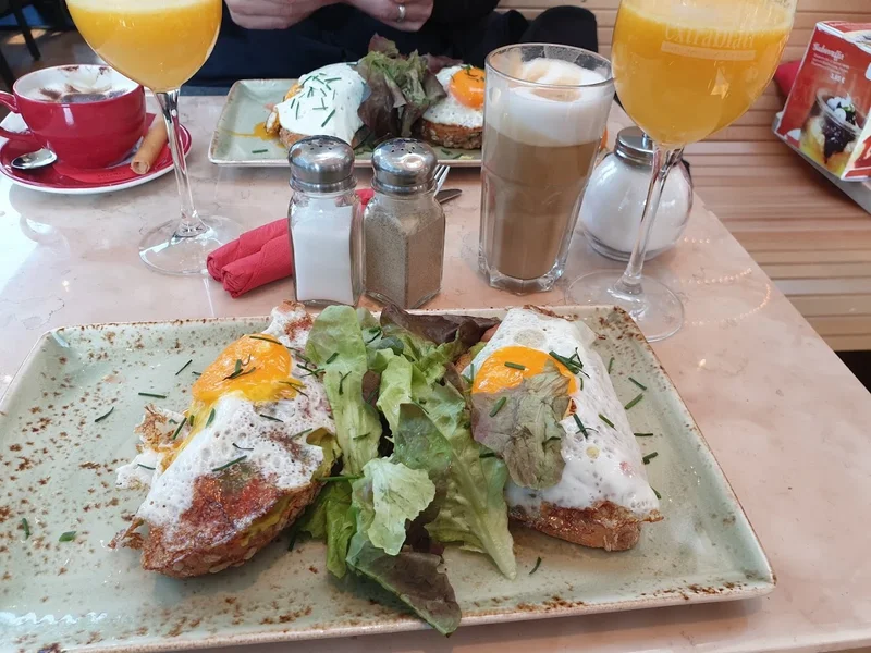 Cafe Extrablatt Köln Breite Straße