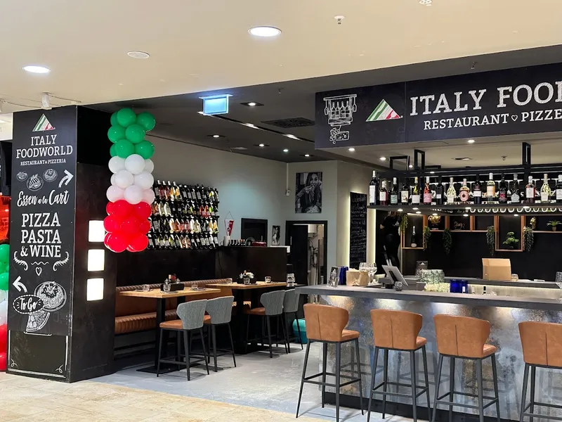 Italy Foodworld Restaurant Weiden