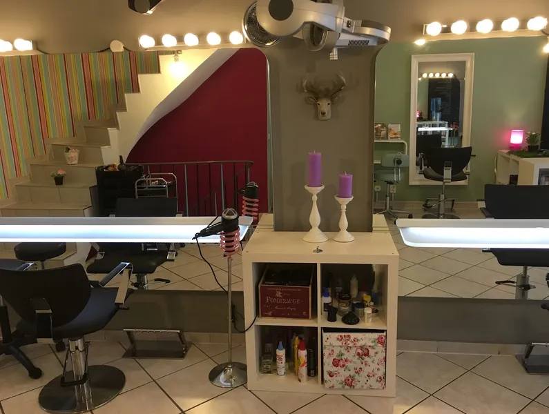 WE LOVE HAIR/Friseure Köln