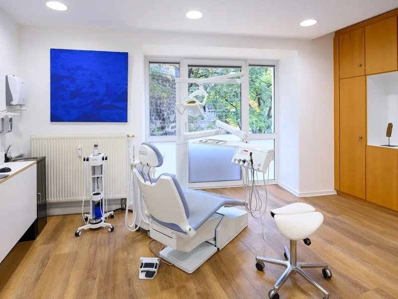 Zahnarztpraxis Dr. Sven Baumgartner Köln