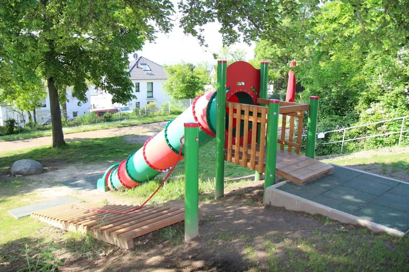 Spielplatz am Hang