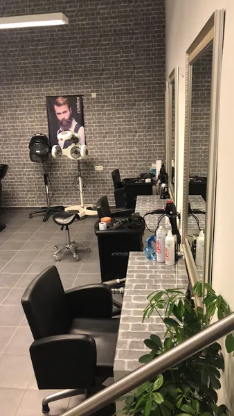 Indiras Haarstudio
