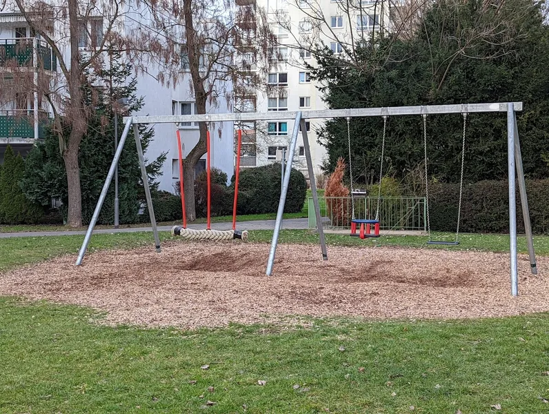 Spielplatz Oswaldstraße/Eduard-Bernstein-Weg