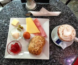 restaurants frühstück in Praunheim Frankfurt am Main