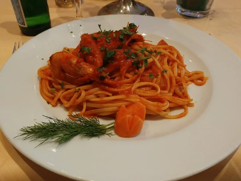 Da Vincenzo Cucina italiana e Pizza Napoletana - Zur goldenen Rose