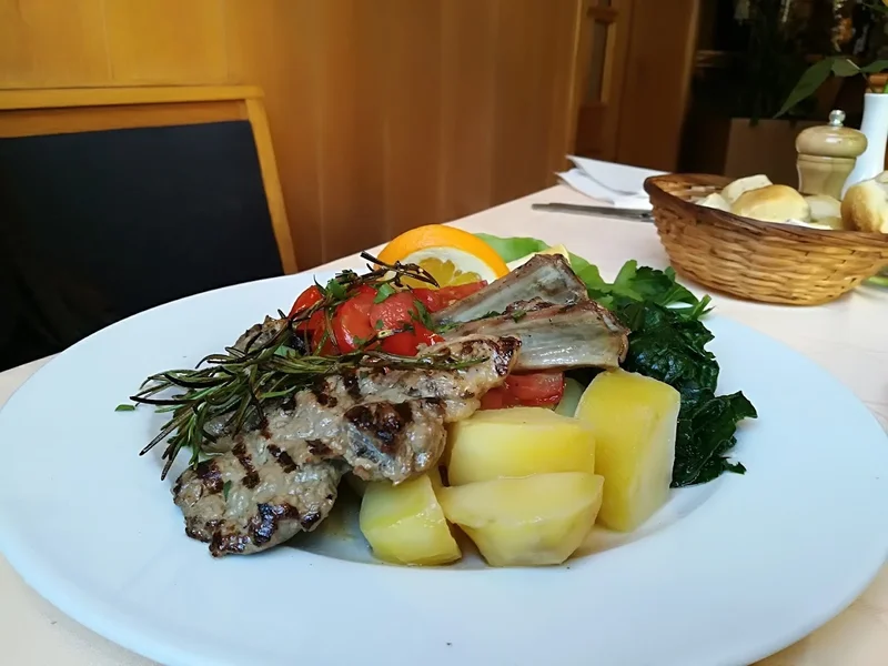 Da Vincenzo Cucina italiana e Pizza Napoletana - Zur goldenen Rose